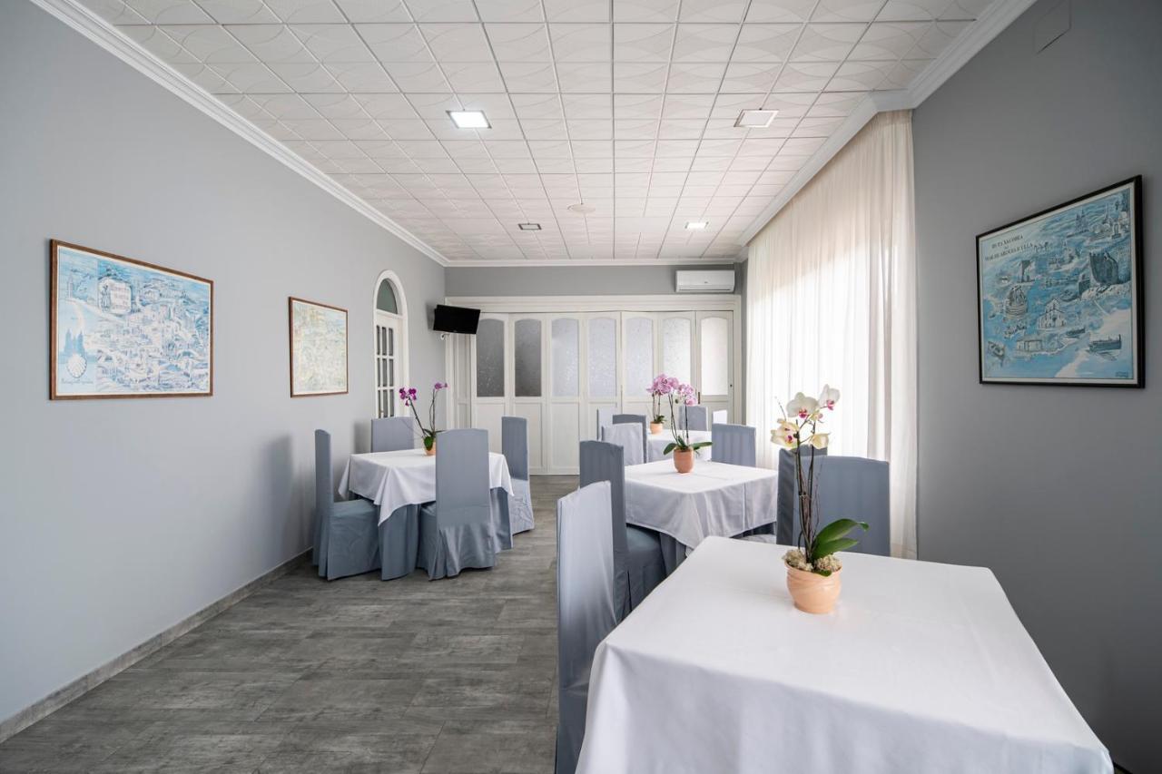 Aios Hotel Ardora מראה חיצוני תמונה
