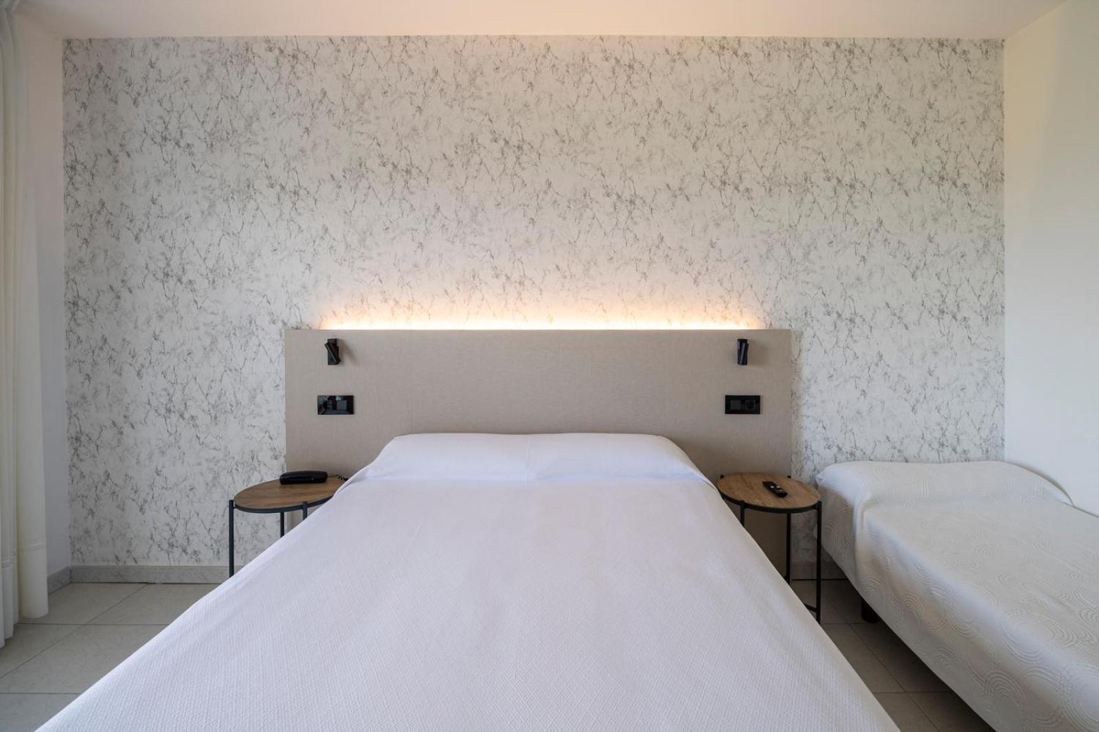 Aios Hotel Ardora מראה חיצוני תמונה